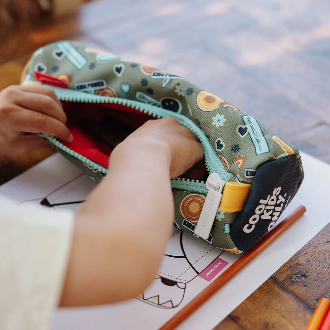 hello hossy pennenetui smiley - Image 3